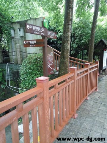 塘朗山公园木塑护栏